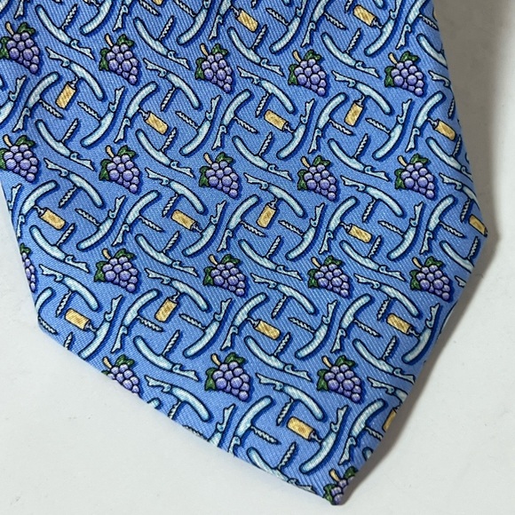 Vineyard Vines Blue and Purple Grape and Wine Napa Valley Patterned Silk Tie - Picture 3 of 8